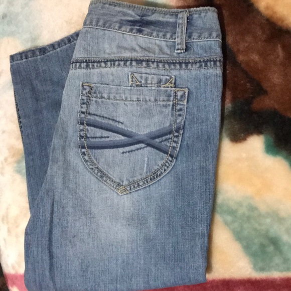❌SOLD❌Gorgeous AEROPOSTALE JEAN CAPRIS size 13/14 - Picture 2 of 8